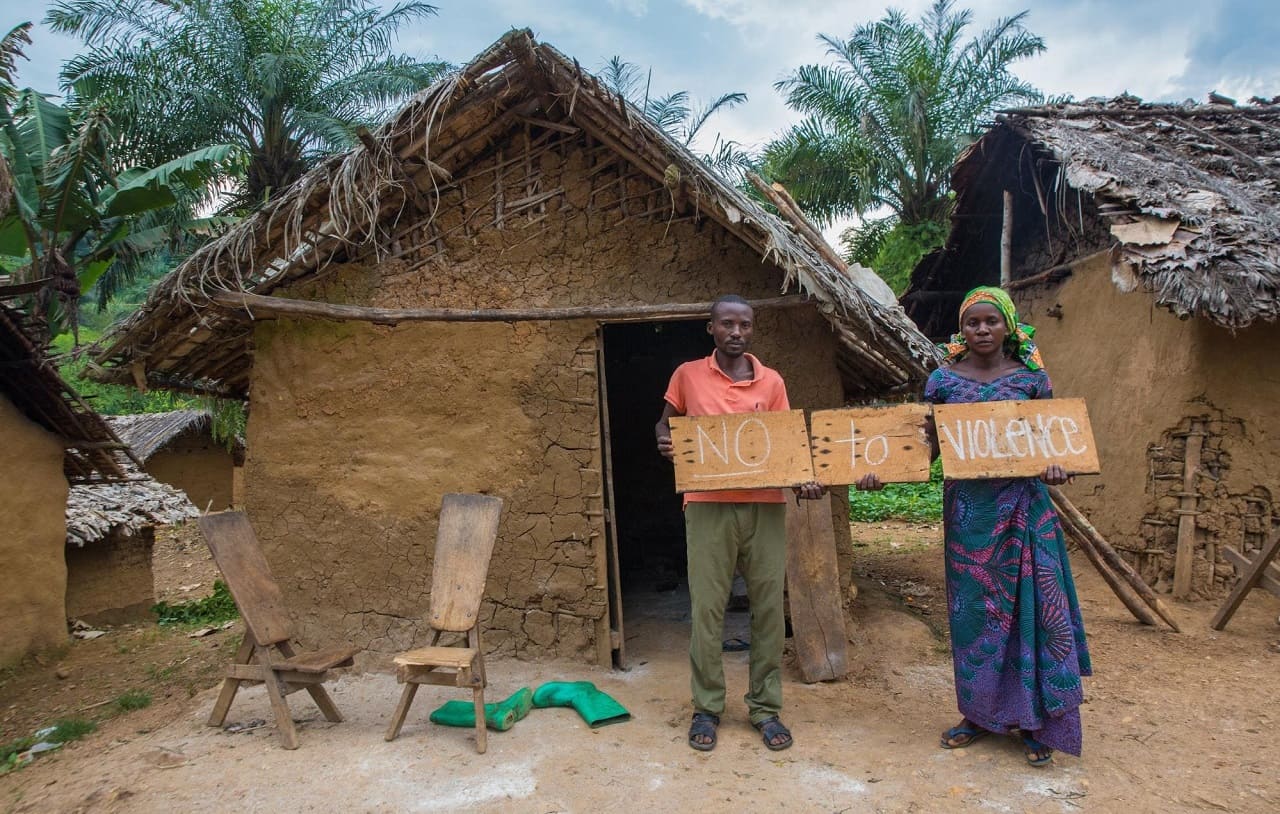 Afrika-NO-TO-VIOLENCE-Kritisches-Netzwerk-warlords-Auspluenderung-Herrschaftscliquen-Tribalismus-Sippen-Clans-korrupte-Eliten-Machteliten-Stammeskonflikte-Despoten