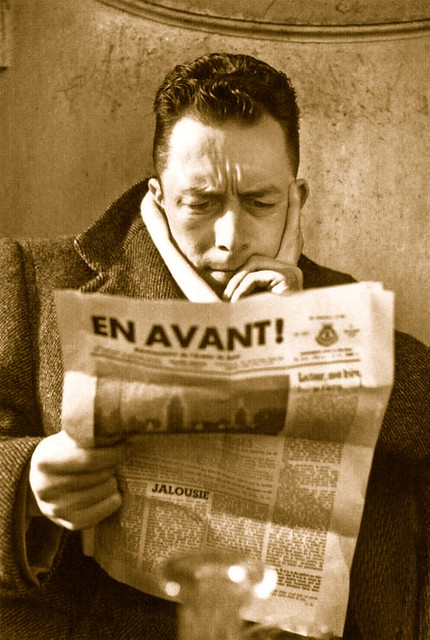 Albert-Camus-Mythos-des-Sisyphos-Existentialismus-Kritisches-Netzwerk-Der-Fremde-Existenz-Essenz-Mensch-Revolte-Philosophie-des-Absurden-Villeblevin-Facel-Vega