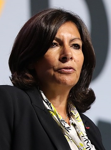Anne-Hidalgo-Paris-Buegermeisterin-Ana-María-Aleu-Oekologie-sozialer-Wohnungsbau-Kritisches-Netzwerk-Stadtentwicklung-Autolib-Pariser-Metro-Stadtplanung-Sozialwohnungen