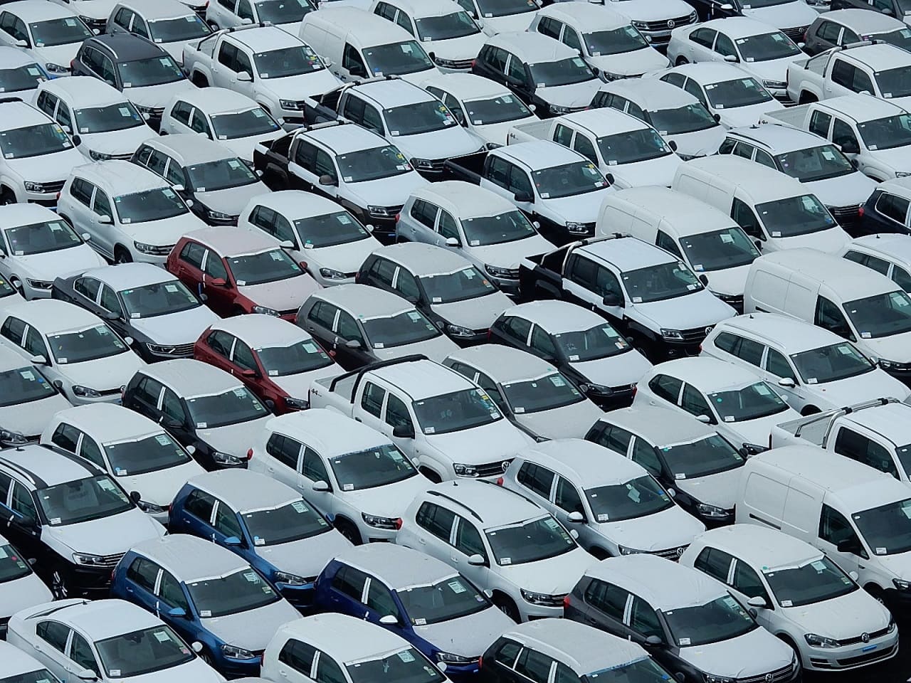 Autohalde-Absatzflaute-Absatzschwaeche-Zwangsrueckruf-Massenrueckruf-Volkswagen-Abgasaffaere-Dieselaffaere-abgasskandal-Kritisches-Netzwerk-Dieselabgaswerte- Abgasmanipulation