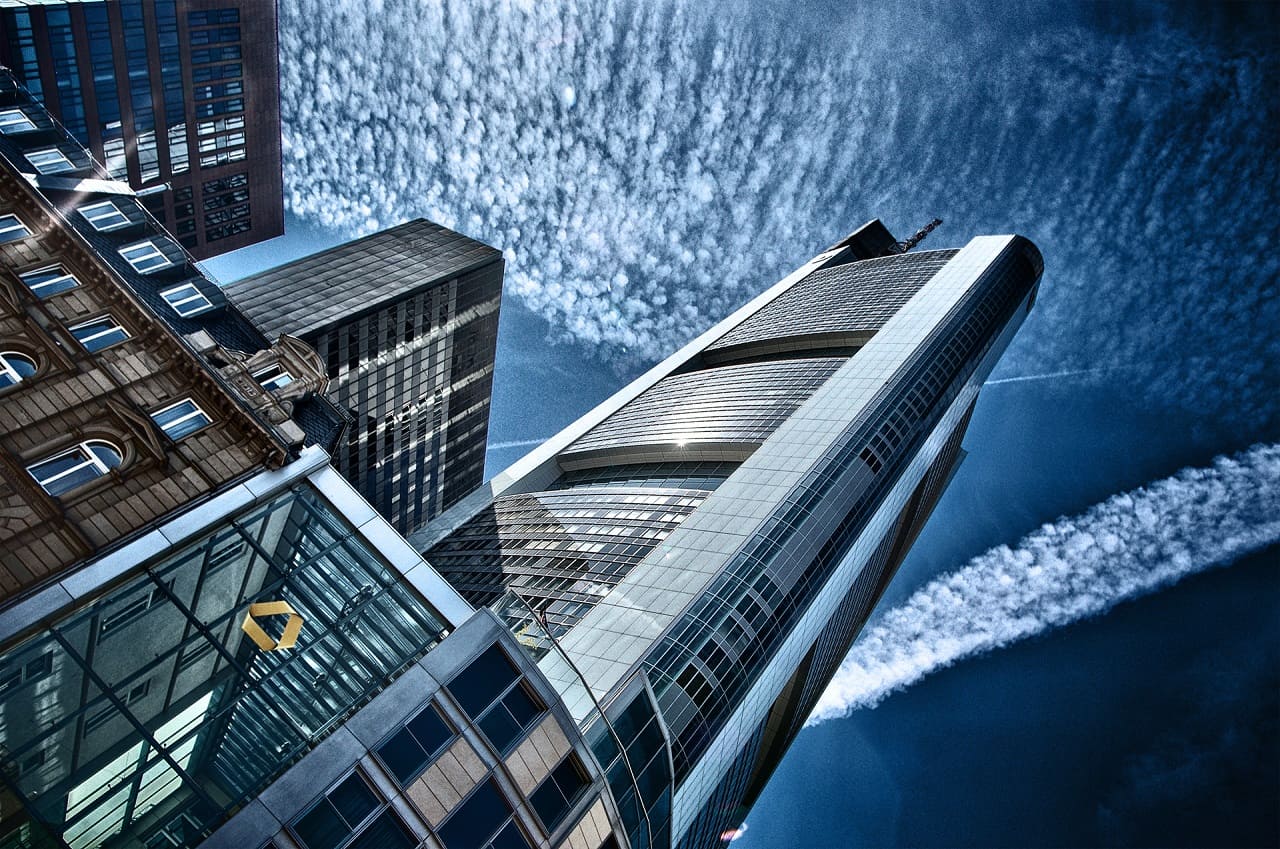 Bankenfusion-Commerzbank-Deutsche-Bank-Fusion-Fusionsverhandlungen-Grossbanken-Bankenkrise-Bankenrettung-Kritisches-Netzwerk-Finanzindustrie-Finanzkasino-Finanzmarkt-Finanzmarktkrise