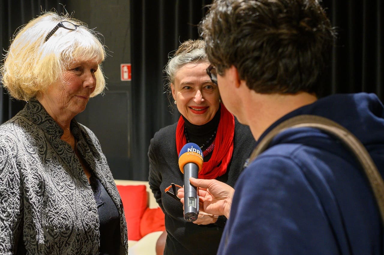 Bettina-Schroeder-Henning-Cornelia-Hoellger-Lueneburg-Grundwasserspiegel-Coca-Cola-Kritisches-Netzwerk-Grundwasser-Buergerinitiative-Wassernot-Wasserknappheit