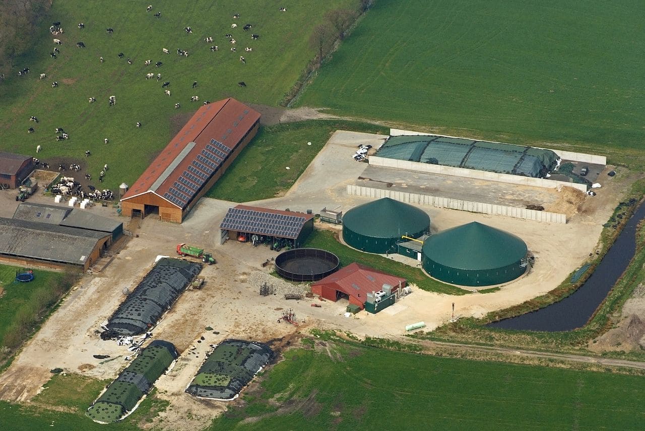 Biogas-Biogasanlage-Duengeverordnung-Gaersubstrat-Biomasse-Biomassekraftwerk-Bioabfaelle-Kritisches-Netzwerk-organische-Stoffe-Bauernmilliarde-Guelle-Guellelager
