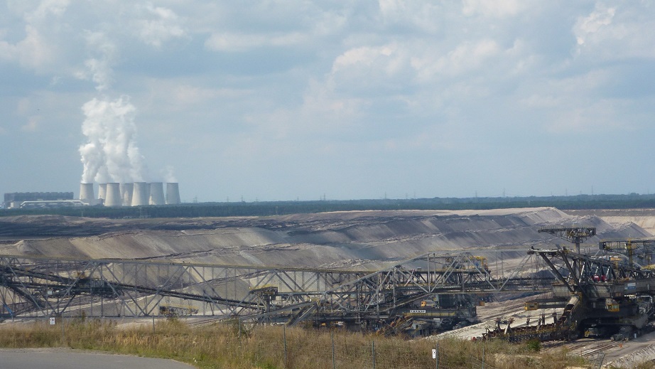 braunkohle_steinkohlebergbau_braunkohleabbau_steinkohlefoerderung_tagebau_steinkohle_kohleausstieg_kritisches_netzwerk_vattenfall_umsiedlung_kohleverstromung_umweltzersto.jpg
