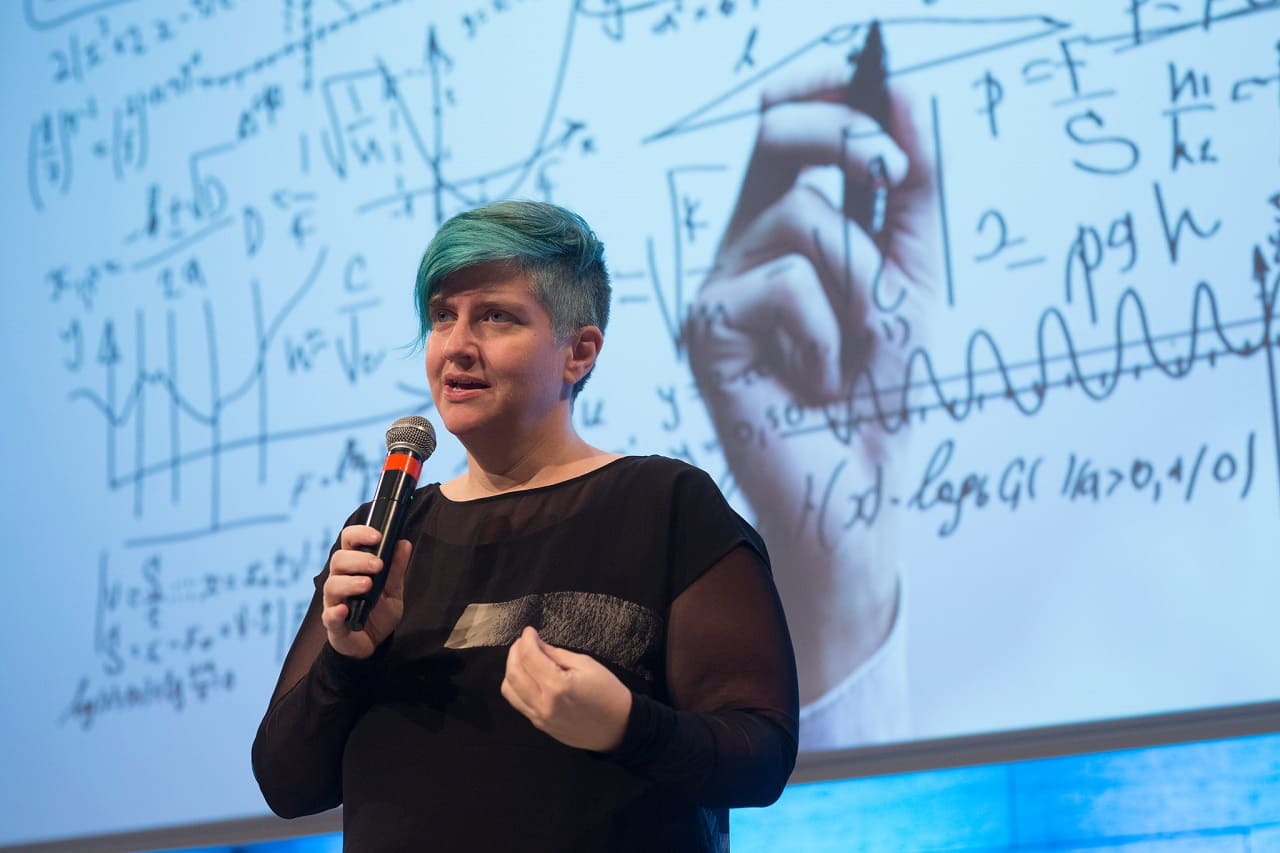 Cathy-Catherine-Helen-O'Neil-Algorithmen-algorithm-algorithms-Weapons-of-Math-Destruction-ORCAA-Kritisches-Netzwerk-Analyseprogramme-Big-data-Analytik-Digitalisierung-Wolfie