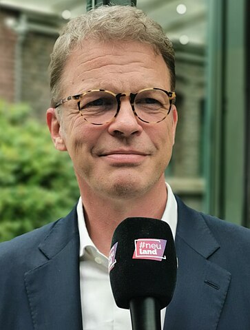 Christian_Sewing_Bankmanager_Vorstandsvorsitzender_Deutsche_Bank_Bundesverband_deutscher_Banken_Wirtschaftsrat_CDU_Kritisches-Netzwerk 