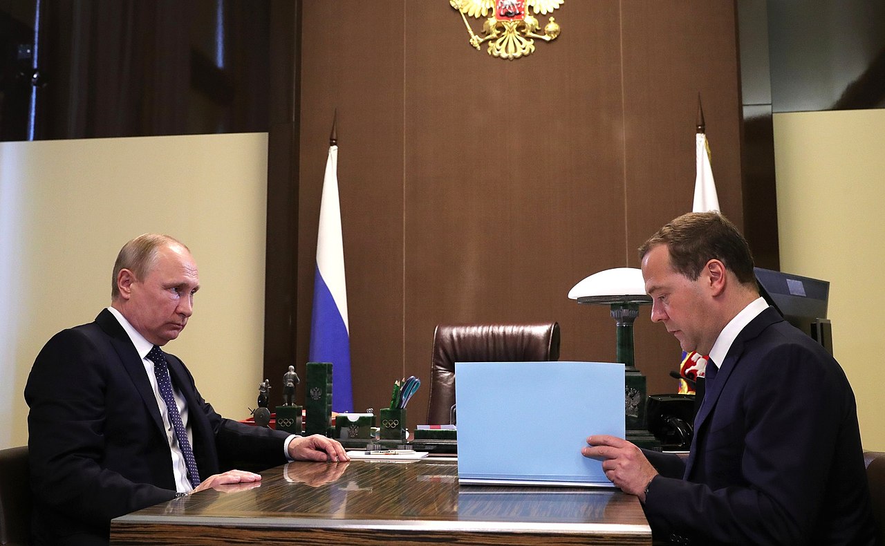 Dmitri-Anatoljewitsch-Medwedew-Dmitry-Medvedev-Vladimir-Wladimir-Putin-Russland-Russia-Kremlin-Staatsduma-Kritisches-Netzwerk-Russische-Foederation-Premierminister