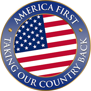 donald_trump_america_first_button_make_america_great_again_kritisches_netzwerk_vorherrschaft_weltmacht_supermacht_weltordnung_exzeptionalismus_american_exceptionalism.png