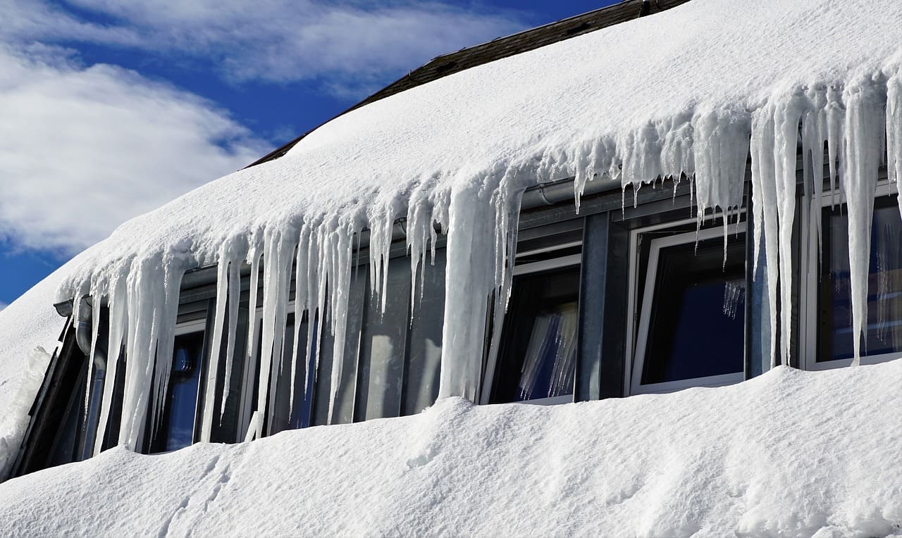 Eis-Eiswetter-Eiseskaelte-Kaeltewelle-Eisheilige-Eismaenner-Extremwetterlagen-Kritisches-Netzwerk-Wetterextreme-Frostwetter-Kaelteeinbruch-kalte-Sophie-Eiskaelte-Klimawandel-Arschkaelte