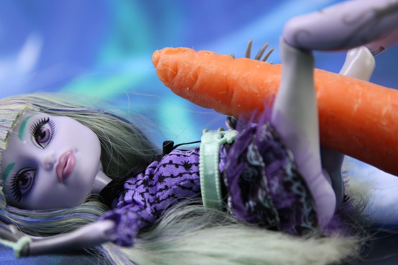 Exotische_Erotik_Karottensex_Penis_Sexualdelikte_Sexualstraftaeter_sexuelle_Noetigung_Uebergriffe_Transsexualitaet_geschlechtsspezifische_Gewalt_Kritisches-Netzwerk