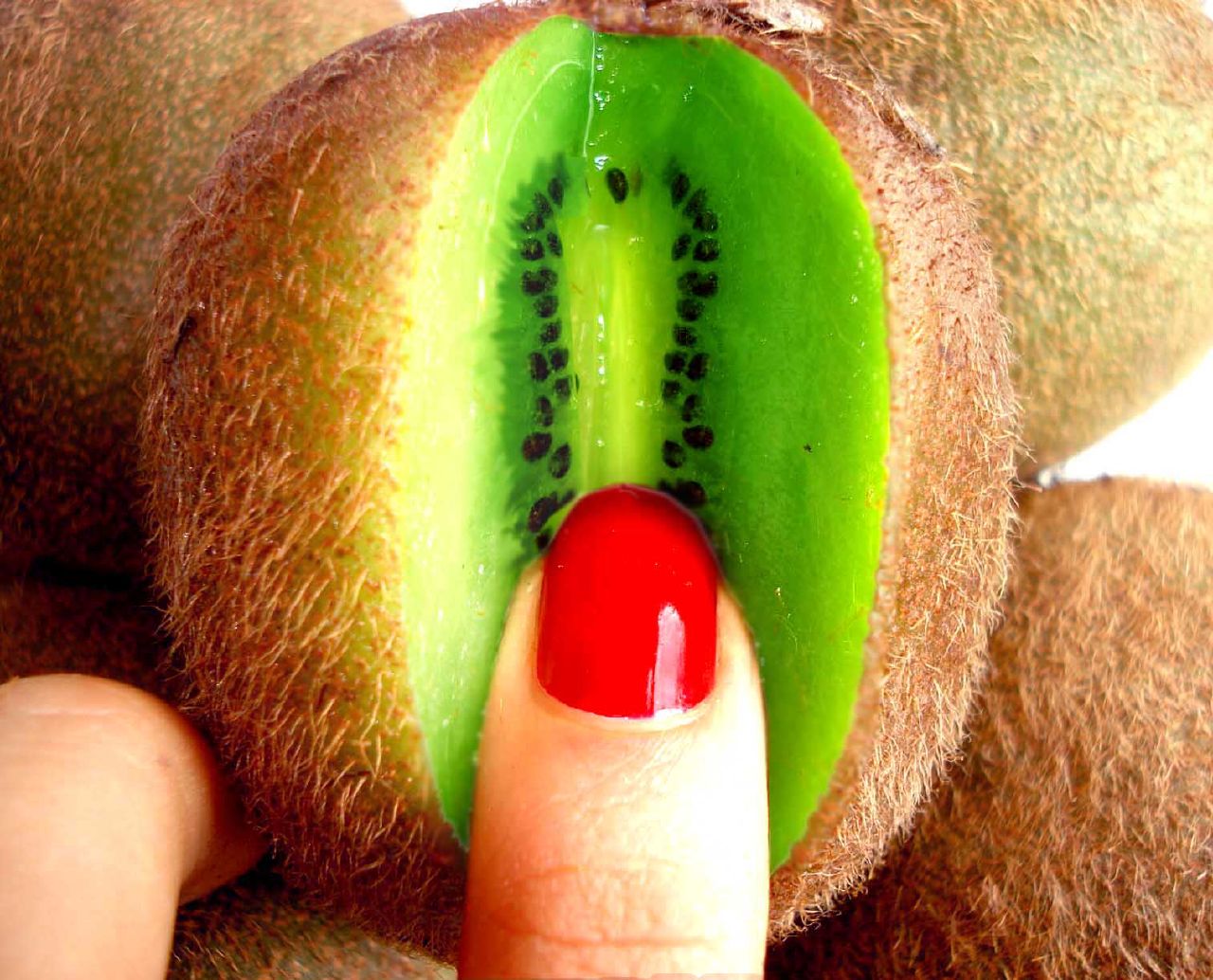 Exotische_Erotik_Kiwi_Kiwisex_exotica_erotica_Kritisches_Netzwerk_Geschlechtsidentitaet_Sexualdifferenzierung_Lesbentum_Fruehsexualisierung_sex_education_sexual_orientation_identity