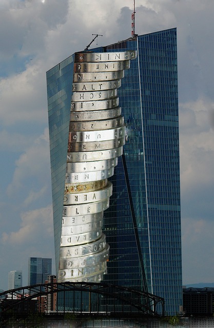 EZB-ECB-Europaeische-Zentralbank-European-Central-Bank-Kritisches-Netzwerk-Public-Sector-Purchase-Programme-PSPP-Eurobonds-Ultra-vires-Akt-Anleihekaufpolitik