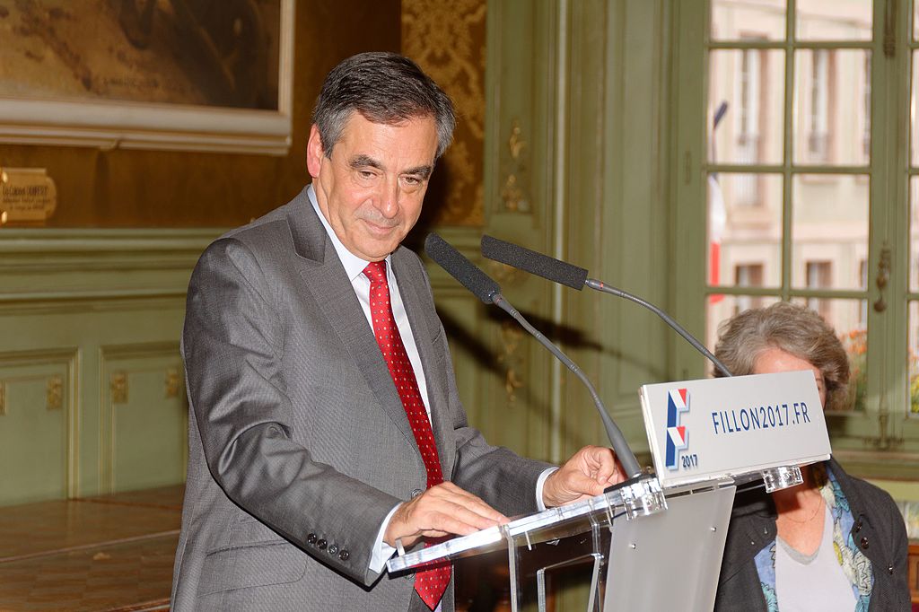 francois_fillon_praesidentschaftswahl_frankreich_2017_franzoesischer_staatspraesident_republikaner_les_republicains_gaullismus_le_mans_kritisches_netzwerk_wochenarbeitszeit_35_stunden.jpg