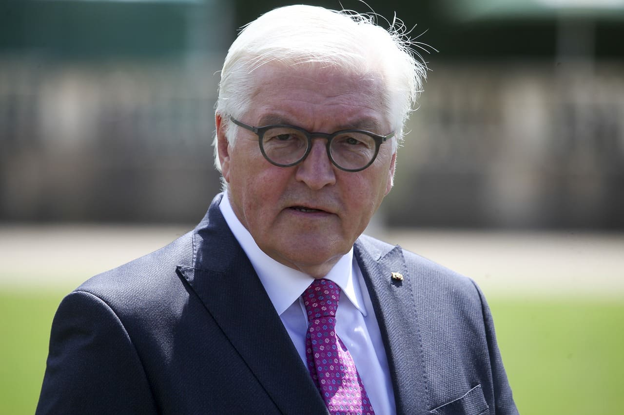 Frank-Walter-Steinmeier-SPD-Weisskopfseeadler-Kritisches-Netzwerk-transatlantische-Arschkriecherei-Buendnistreue-Arschkriecherei-Transatlantiker-Betroffenheitskult