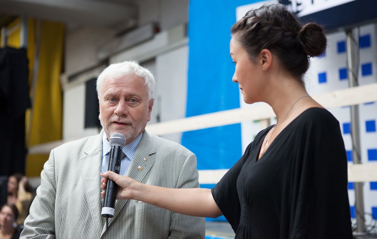 Friedrich-Schneider-Schwarzarbeit-Schwarzarbeitseinkuenfte-Schwarzarbeiter-Schwarzarbeitspapst-Kritisches-Netzwerk-Schattenwirtschaft-illegale-Beschaeftigung