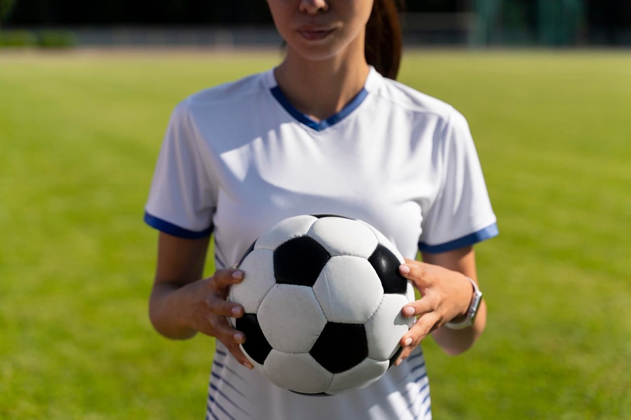 Fussball_Frauenfussball_biologisches_Geschlecht_Premier_League_Transgenderdiskussion_Sportgericht_Deutscher-Fußball-Bund-Kritisches-Netzwerk