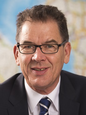 gerhard_gerd_mueller_csu_bmz_bundesminister_wirtschaftliche_zusammenarbeit_entwicklung_entwicklungshilfe_nachhaltigkeit_kritisches_netzwerk_marshallplan_afrika_migration_nachhaltigkeitsrat.jpg