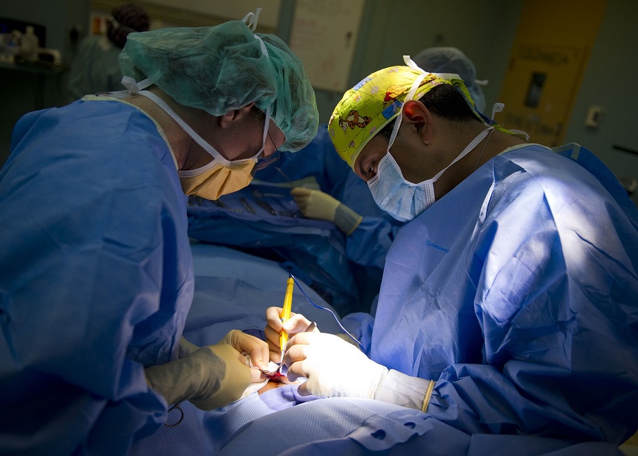 gesundheitssytem_notoperation_operation_hygiene_krankenhaus_krankenhausbetten_bettenabbau_krankenhausinfektionen_kritisches_netzwerk_wundinfektion_gesundheitswesen_profit.jpg