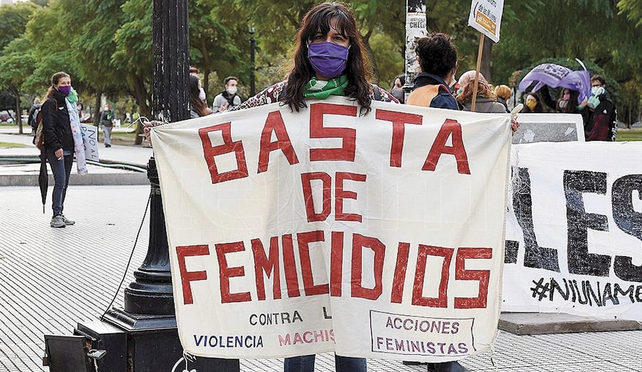 Gewalt-Femizid-Femizide-Frauenmorde-Frauenmoerder-Frauenrechte-Machismo-Macholand-Machos-Feminismus-Kritisches-Netzwerk-Patriarchalismus-Patriarchat-Argentinien