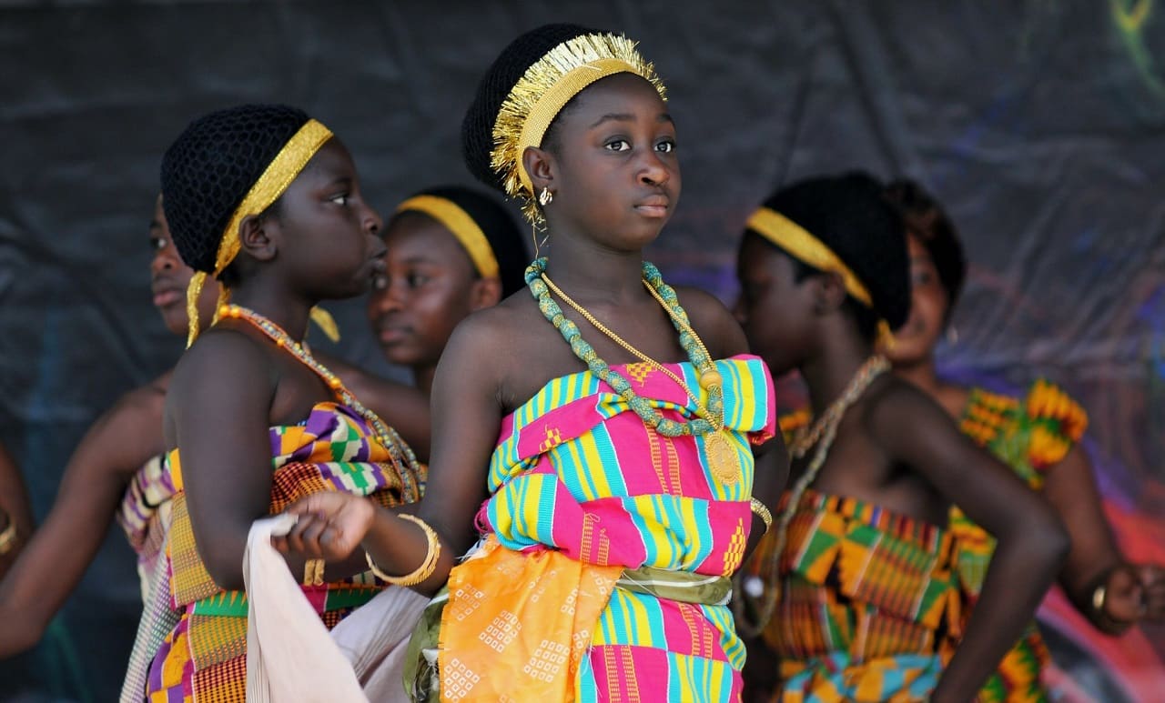 Ghanaian-children-Ghana-Awudome-Cultural-Freespirit-Dance-Group-Moree-Volta-Region-Kritisches-Netzwerk-Africa-Afrika-Galaxy-African-Culture-Kids-Ashanti