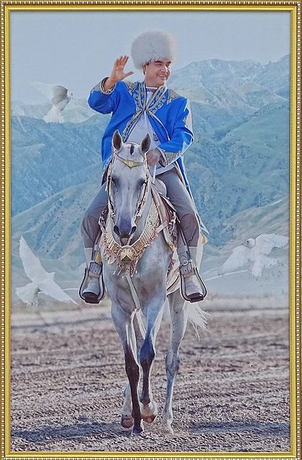 gurbanguly_berdimuhamedow_ashgabat_turkmenistan_despot_despotie_despotismus_kritisches_netzwerk_turkmenen_turkmenien_human_rights_praesidialregime_erdgas_gas_pipeline.jpg