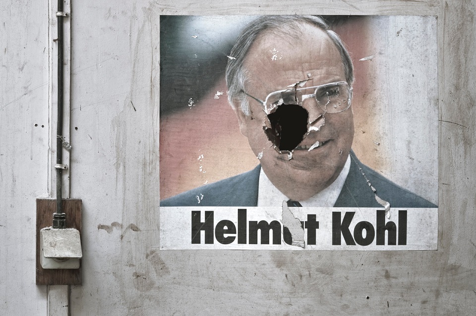 helmut_kohl_cdu_altbundeskanzler_altkanzler_bimbeskanzler_oggersheim_spendenaffaere_deutsche_wiedervereinigung_euro_kritisches_netzwerk_kosovokrieg_jugoslawien_schwarzgeldaffaere.jpg