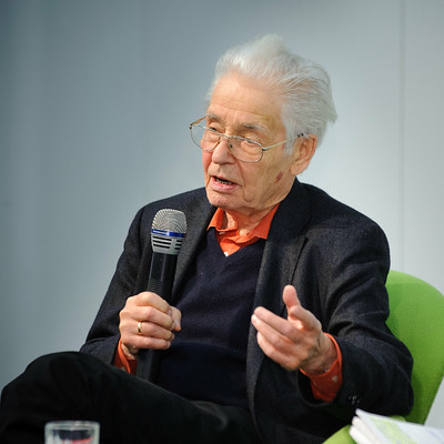 Horst-Eberhard-Richter-Fluechten-oder-Standhalten-Bedenken-gegen-die-Anpassung-Psychoanalyse-Kritisches-Netzwerk-Ueberanpassung-Konformismus-Unfreiheit-Selbstentfremdung