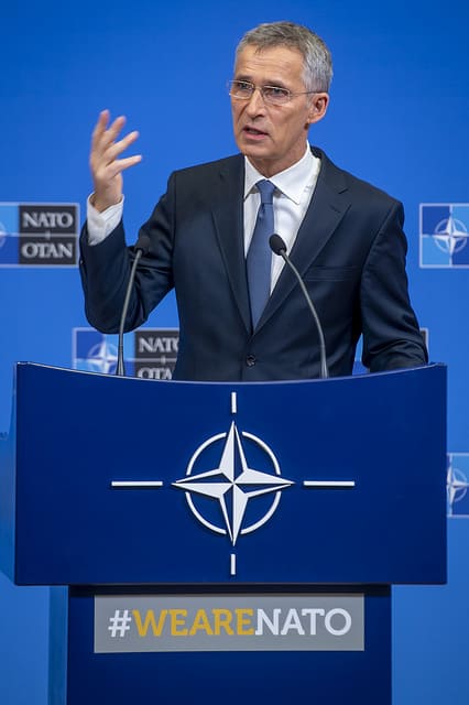 Jens_Stoltenberg_Kriegstreiber_Kriegshetzer_warmonger_NATO_Kritisches_Netzwerk_Nordatlantikpakt_Nordatlantikrat_Angriffsbuendnis_Angriffspakt_Russlandhasser_Speerspitze_Response_Force