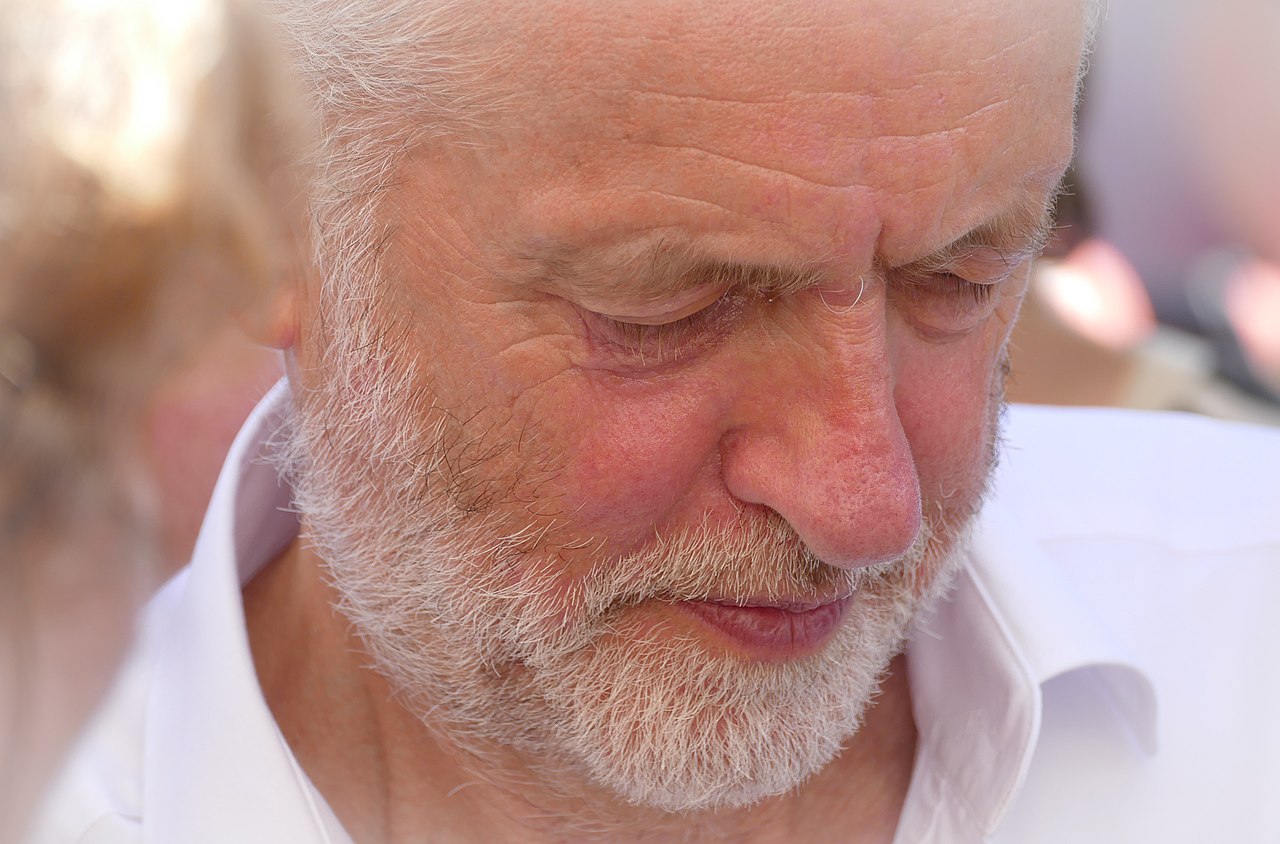 Jeremy-Corbyn-house-of-commons-unterhaus-labour-party-arbeitspartei-united-kingdom-kritisches-netzwerk-pazifismus-brexit-great-britain-west-bank-gaza-strip-Palestina-Apartheidstaatt