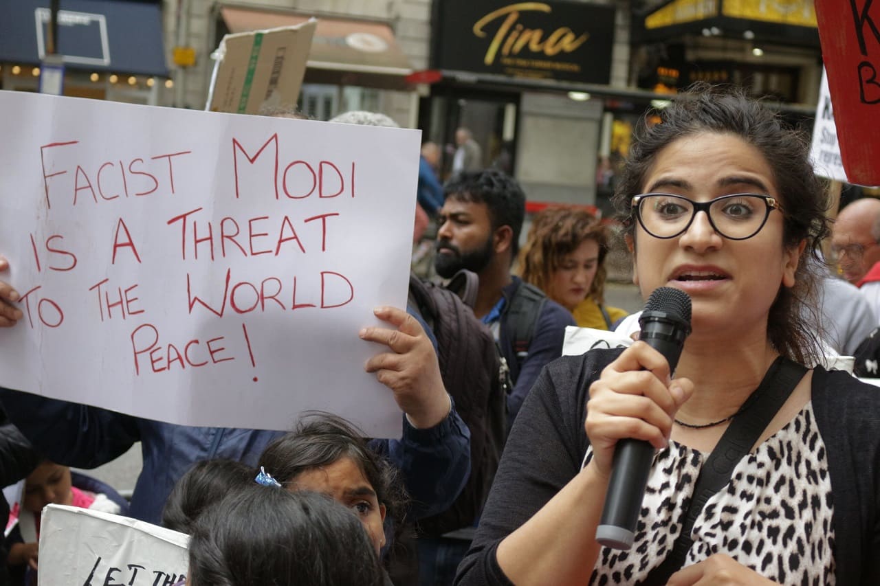 Kashmir-4-Narendra-Modi-facist-Autokrat-Despot-despotism-Verfassungscoup-Verfassungsputsch-Regierungselite-Indien-India-Kritisches-Netzwerk-Jammu-Menschenrechtsverletzung-Kaschmir