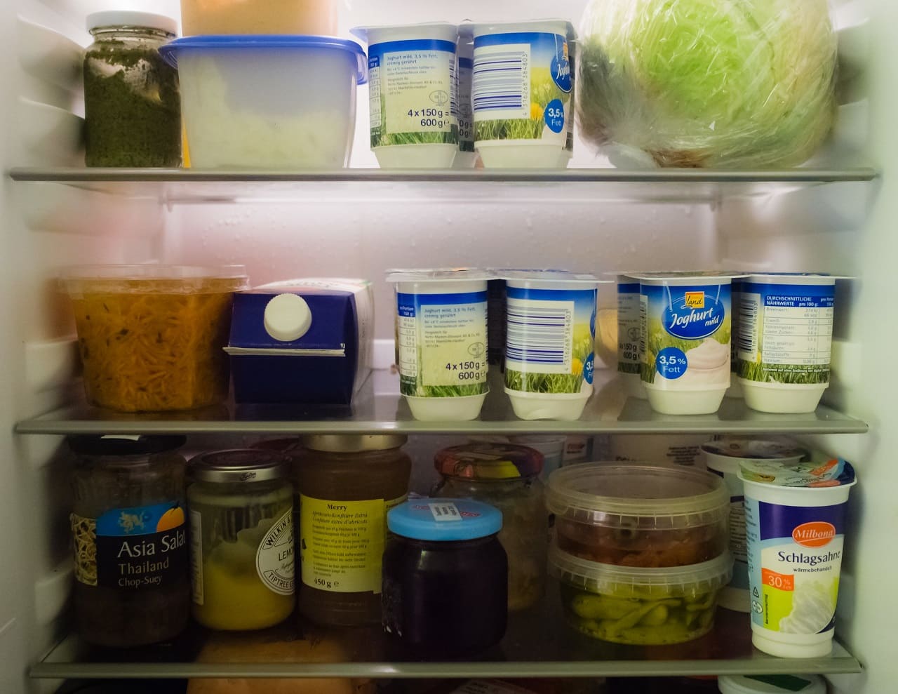 Kuehlschrank_Kuehlschrankaufbewahrung_Kuehlschrankinhalt_Einbaukuehlschraenk_Energieeffizienz_Kuehlgeraete_Kuehlgut_Kuehlkette_Kuehlkreislauf_Kritisches-Netzwerk