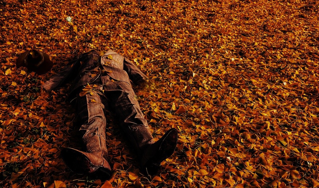 Leichenfledderei-Leichenfledderer-Ausrauben-Auspluenderung-Ausbeutung-Hartz-4-IV-Abgehaengte-Ueberfluessige-Kritisches-Netzwerk-Sozialabbau-Entwuerdigung