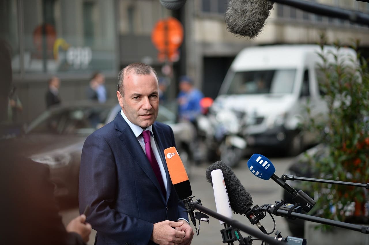 Manfred-Weber-CSU-EPP-Kritisches-Netzwerk-Scharfmacher-Putinhasser-Jean-Claude-Juncker-Antirussismus-Russenfeindlichkeit-Russophobie-Russenfresser-Russiagate-Putinhasser-Russenhatz