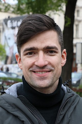 Martin-Sellner-Identitaere-Bewegung-Oesterreich-IBOE-Rechtsextrem-Rechtsextremismus-Kritisches-Netzwerk-Neue-Rechte-Brittany-Pettibone-Alt-Right-Vloggerin-Hoecke