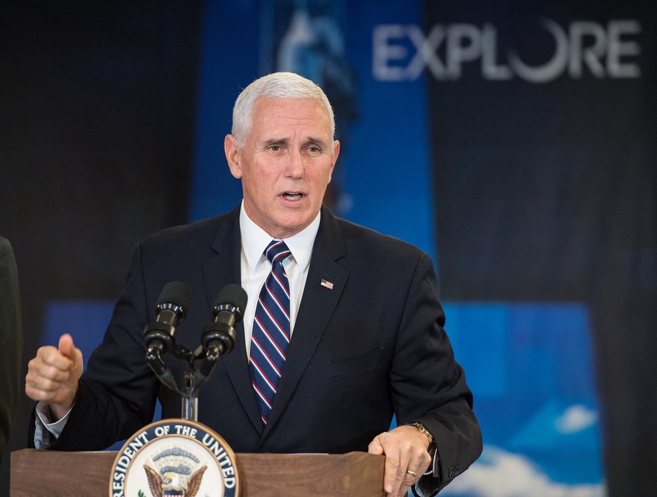 Mike_Pence_Michael_Richard_Vizepraesident_Vice_President_Republican_Party_Kritisches_Netzwerk_evangelikaler_Christ_Religionspopulist_zweite_Kommen_Wiederkunft_Jesu_Christi 