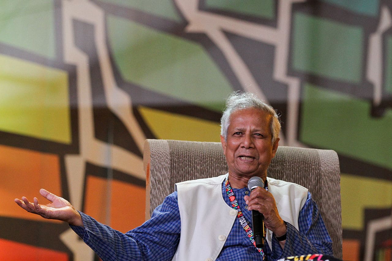 Muhammad-Yunus-Mikrokredite-Kleinkredite-Kleinstkredite-Grameen-Bank-Mikrofinanz-Gedanken-Selbsthilfe-Kritisches-Netzwerk-Social-Business-Armut-Nachhaltigkeit