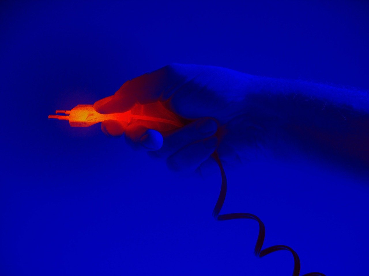 OFF-Internetabschaltung-Accountsperrung-Accountloeschung-Accountstilllegung-Netzabschaltung-Kreditkartensperrung-Kritisches-Netzwerk-Internetzensur-Zensur