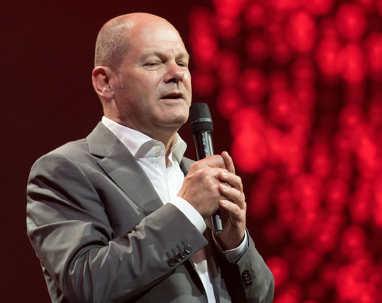 Olaf-Scholz-SPD-Pleitenminster-Pechminister-Pannenminister-Bundesfinanzminister-Wirtschaftsskandal-Finanzskandal-Kritisches-Netzwerk-Geldwaesche-Cum-Ex-Steuerskandal