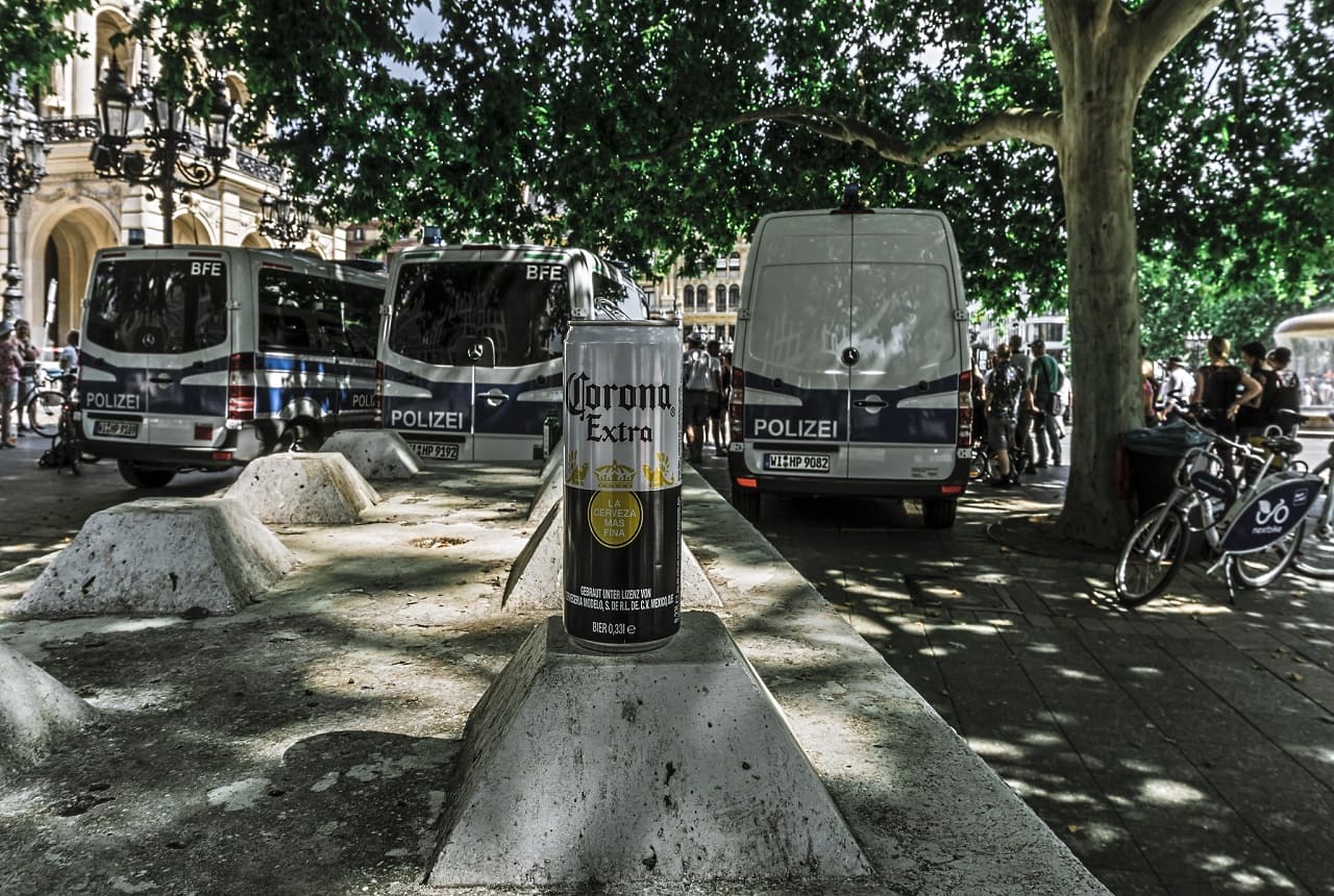 Polizeiaufgebot-Polizei-Corona-Polizeieinsatz-Coronademonstration-Staatsmacht-Coronaproteste-Maskenpflicht-Protestspaziergang-Maskenpflicht-Maskenzwang-Kritisches-Netzwerk