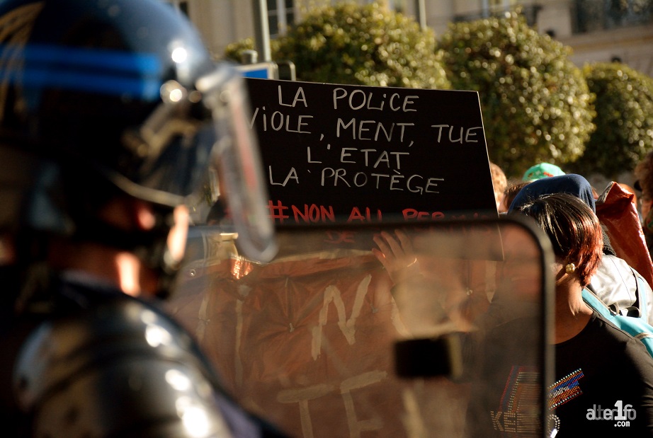polizeistaat_revolte_widerstand_aufstand_meinungsfreiheit_frankreich_france_revolution_riot_racisme_vorstadtaufstaende_kritisches_netzwerk_front_national_resistance_banlieue_banlieues.jpg