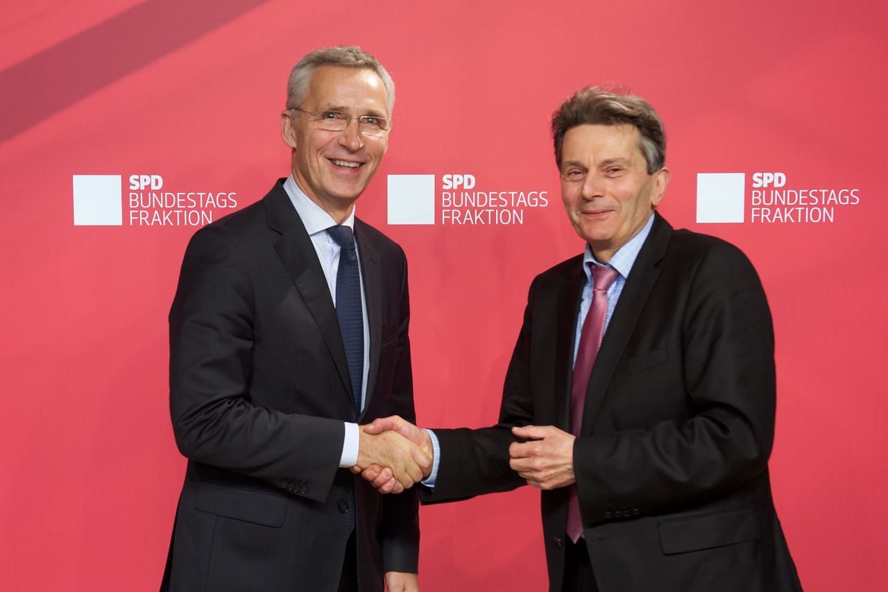 Rolf-Muetzenich-MdB-SPD-Sozialdemokratische-Partei-Stationierung-aller-US-Atomwaffen-Nukleardoktrin-atomwaffenfreie-Zonen-Kritisches-Netzwerk-Ruestungskontrolle