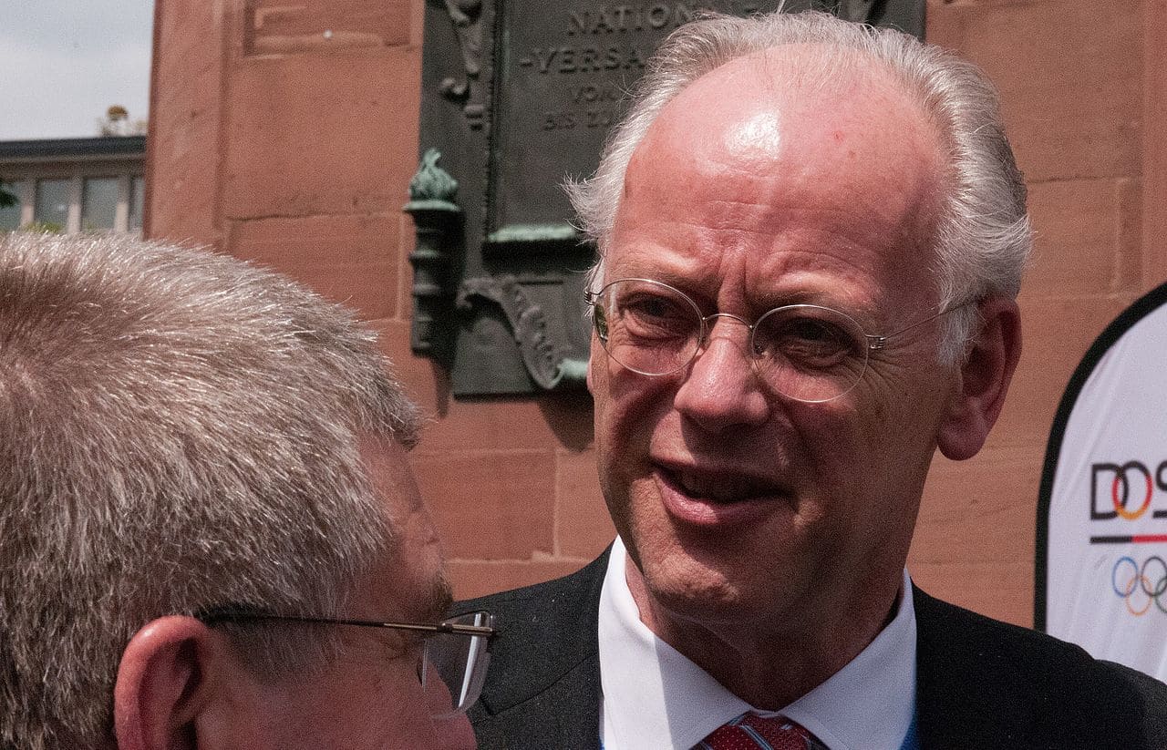 Rudolf_Scharping_lao_pengyou_China_Masken-Deal_Maskendeal_Lobbyarbeit_Lobbyist_Bund_Deutscher_Radfahrer_Deutsch_Chinesische_Wirtschaftskonferenz_Kritisches-Netzwerk