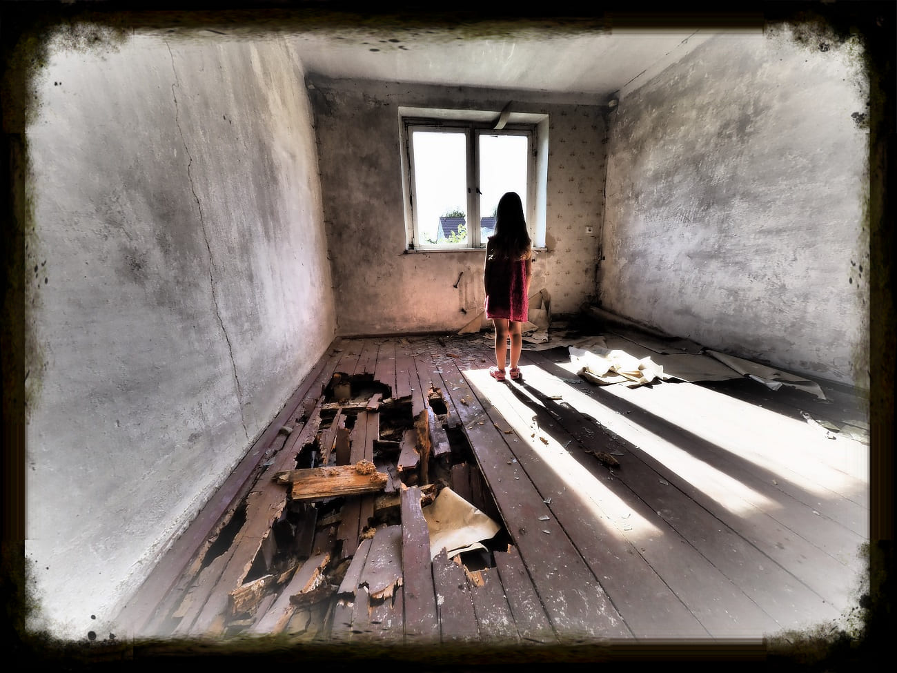 ruinierte-Zukunft-2-Kinder-Kinderarmut-Wohnsituation-Zukunftsperspektive-Kritisches-Netzwerk-Kinderprekariat-soziale-Ausgrenzung-Exklusion-Jugendarmut-Armutserfahrung