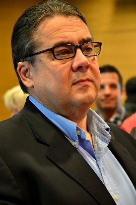 Sigmar-Gabriel-SPD-Deutsche-Bank-Aufsichtsrat-Abgeordnetenwatch-Karenzzeit-Lobbyist-Lobbyismus-Kritisches-Netzwerk-Lobbyarbeit-Toennies-Siemens-Energy-Tueroeffner