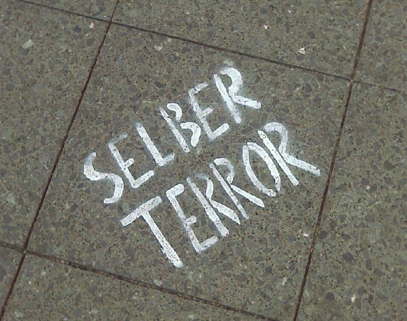 Terror-selber-Terrorismus-Terroristen-Terroranschlag-Islamisten-Islamismus-Selbstmordattentaeter-Attentat-Attentaeter-Widerstand-Widerstandskaempfer-Kritisches-Netzwerk