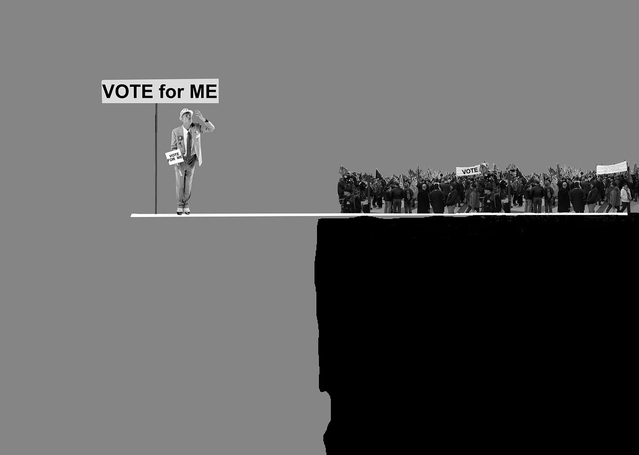 VOTE_for_ME_Wahlpropaganda_Wahlwerbung_Stimmenfang_Stimmvieh_Wahlschafe_Wahlvieh_Volkstreter_Volksvertreter_Waehlertaeuschung_Buergerpflicht_Politikdarsteller_Kritisches-Netzwerk