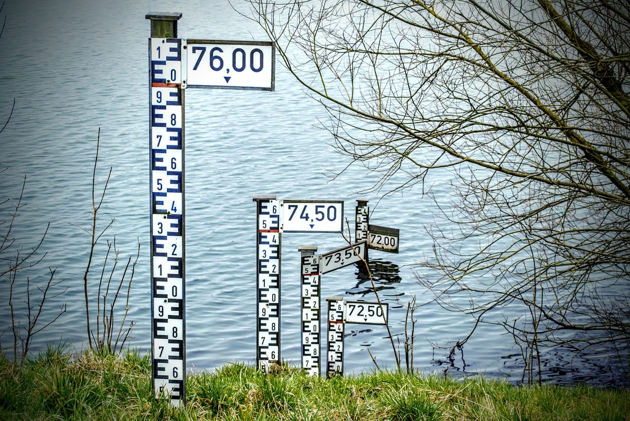 Wasserstand-Wasserstandsanzeige-Wasserstandsmeldungen-Hochwasser-Wasserstaende-Hochwassermeldung-Hochwasserstand-Naturereignis-Kritisches-Netzwerk-Ueberflutung