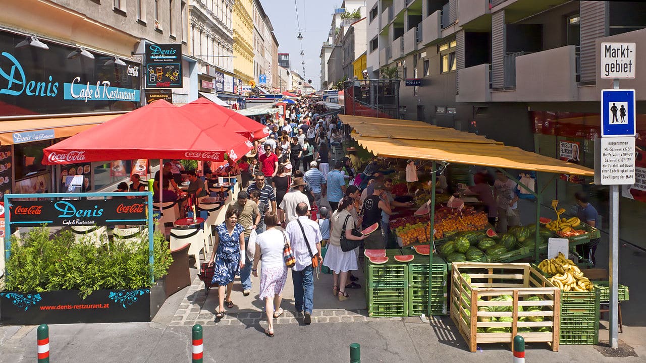 Wiener-Brunnenmarkt-Osterreich-Strassenmarkt-Kritisches-Netzwerk-Wien-Ottakring-Brunnengasse-Thaliastrasse-Ottakringer-Strasse-Markt-Stadtentwicklung-Lebensqualitaet